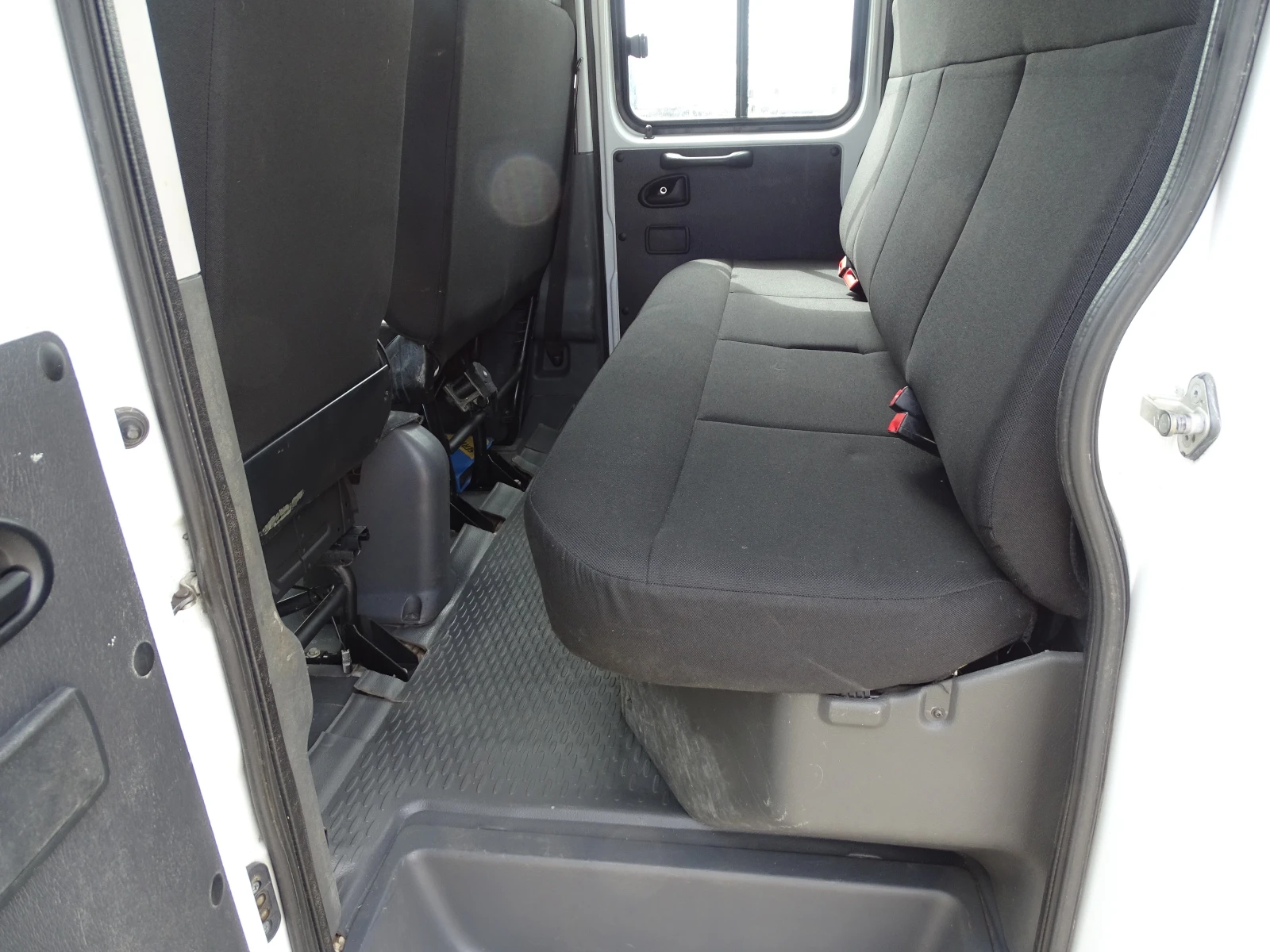 Iveco 35c15 * ШАСИ* 3.0HPI  КАТ. * Б* 7-места - изображение 10