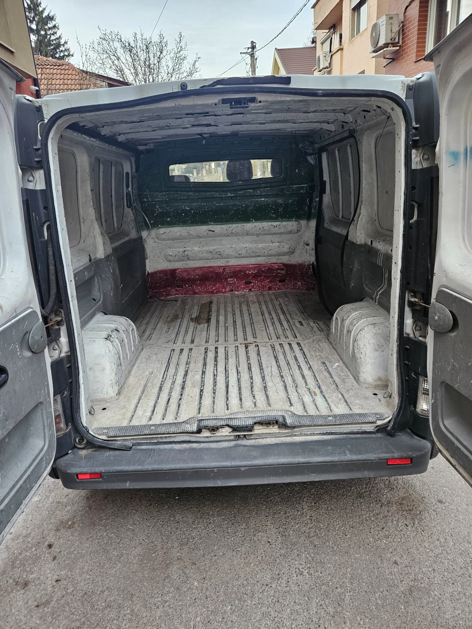 Nissan Primastar, снимка 11 - Бусове и автобуси - 54047886