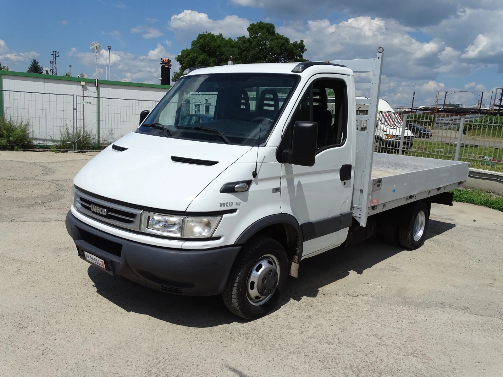 Iveco 35c17 3.0HPI  КАТ. * Б* , снимка 3 - Бусове и автобуси - 54994251