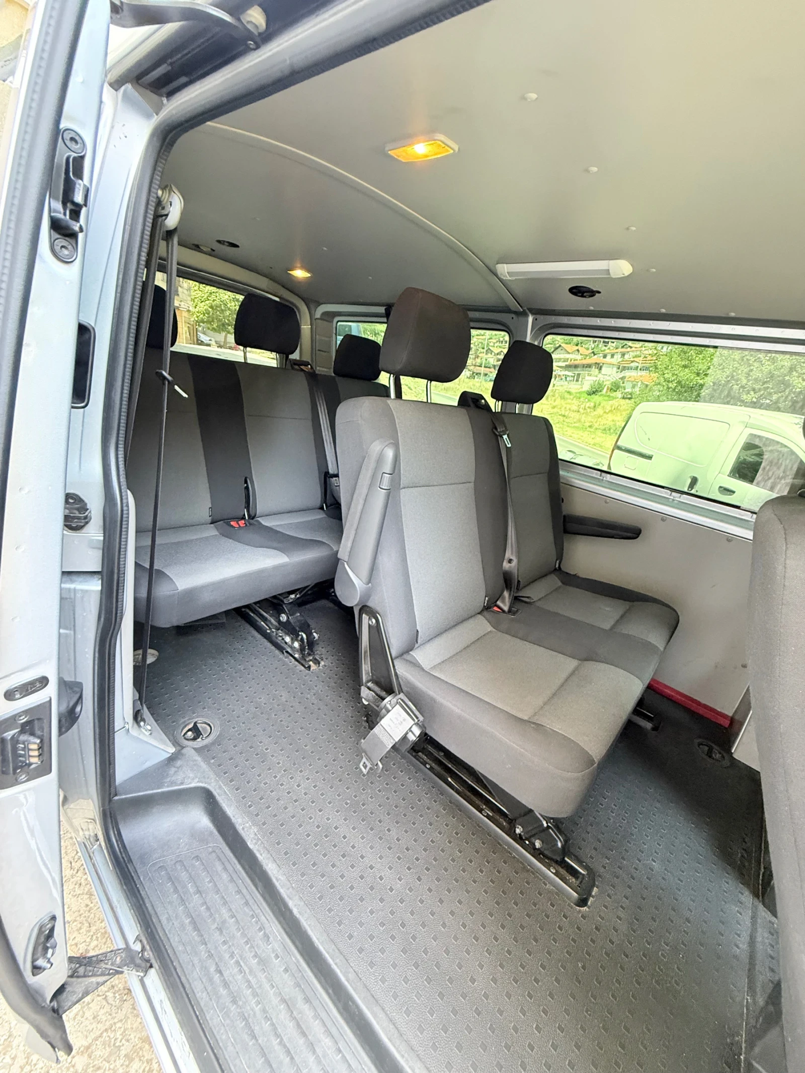 VW T6 Transporter, снимка 11 - Бусове и автобуси - 55642069