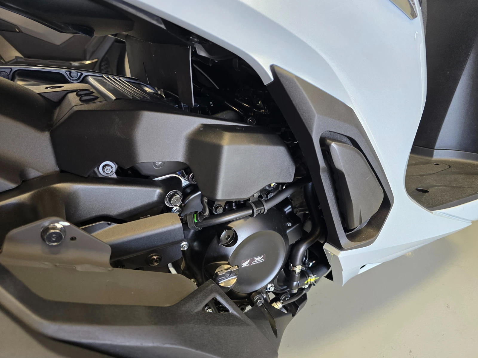 Honda Sh 350ie, Model 2026г., Нов-700км.!, снимка 11 - Мотоциклети и мототехника - 54253324