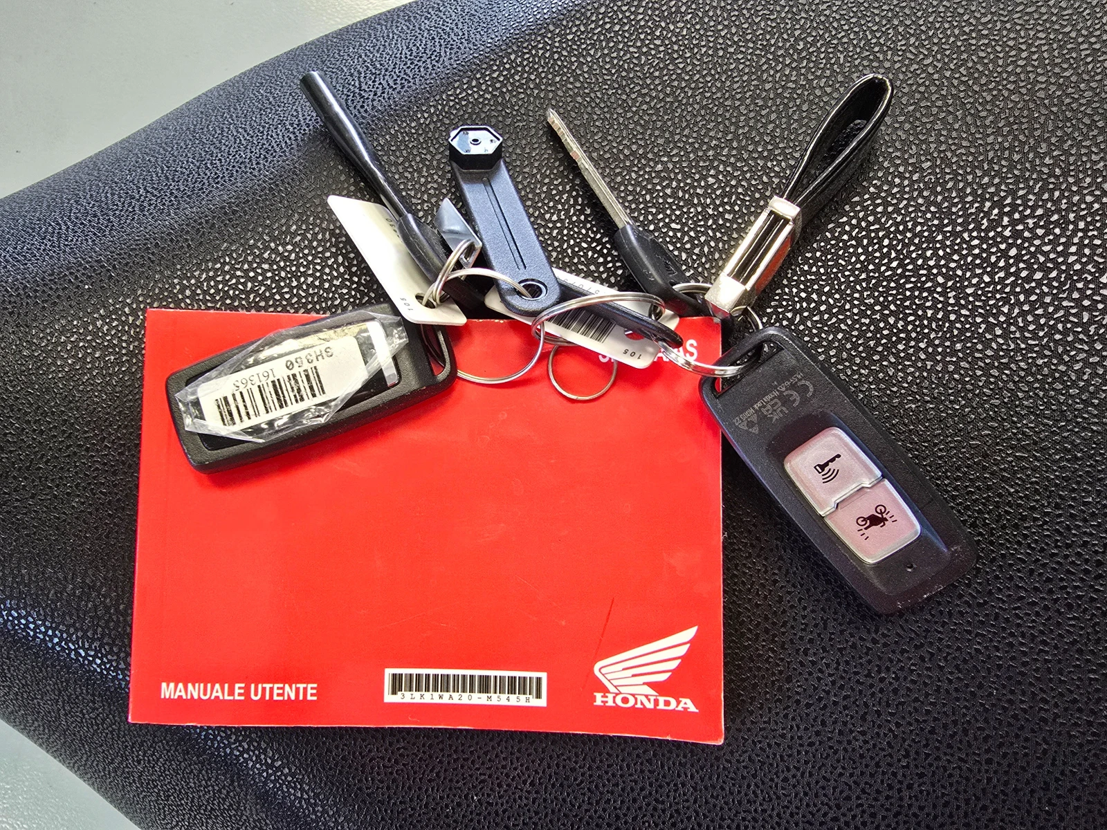 Honda Sh 350ie, Model 2026г., Нов-700км.!, снимка 13 - Мотоциклети и мототехника - 54253324