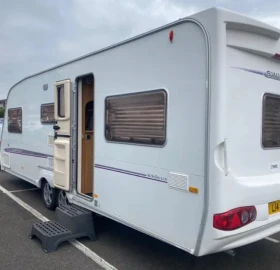 Обява за продажба на Каравана Swift Conqueror 650 LUX ~14 900 лв. - изображение 1