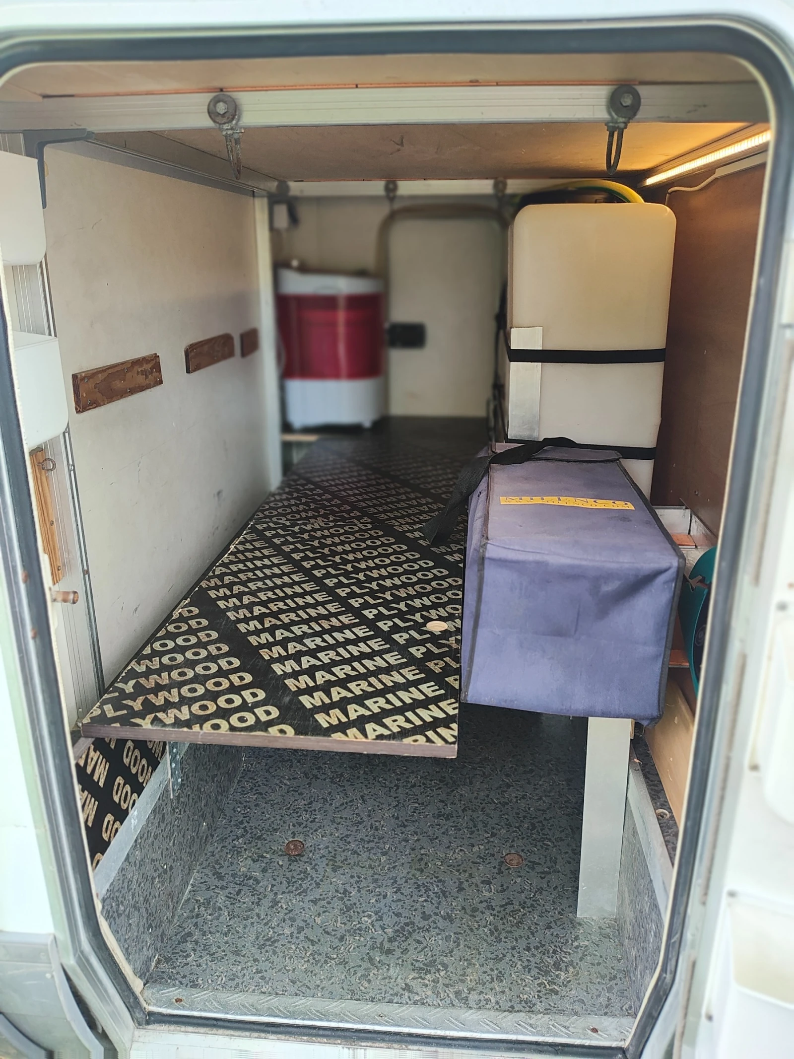 ������ HYMER / ERIBA B 524 | Mobile.bg � ����������� 17
