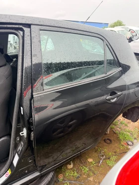 Задна лява врата TOYOTA AURIS 2010 Черна/черен цвят, снимка 2