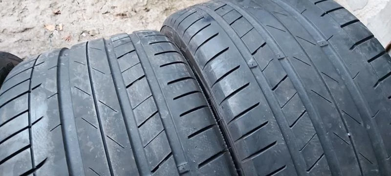 Гуми Летни 275/35R18, снимка 3 - Гуми и джанти - 35606439