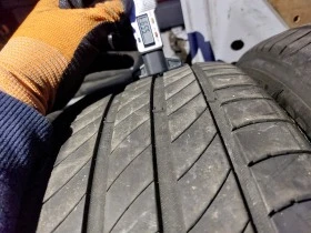 Гуми Летни 235/55R18, снимка 4 - Гуми и джанти - 41124326