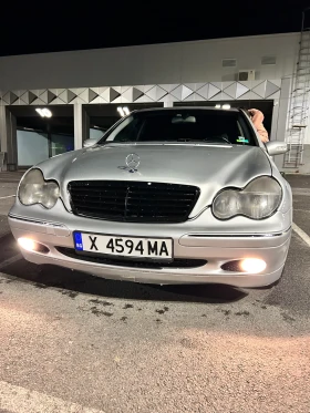 Mercedes-Benz C 220, снимка 2