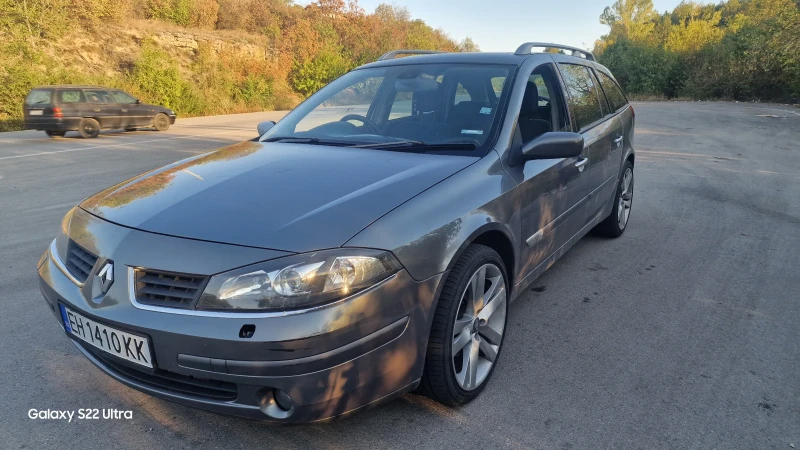 Renault Laguna 2.2 dci, снимка 2 - Автомобили и джипове - 47394278