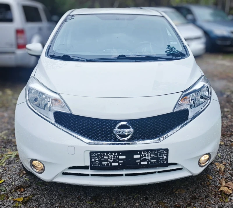 Nissan Note 1, 2i БЕНЗИН, ФАБРИЧНА ГАЗ!, снимка 2 - Автомобили и джипове - 49325425