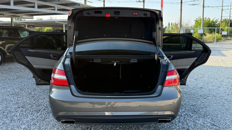 Mercedes-Benz E 500 E550/V8/4MATIC/AMG/7G TRONIC/ВНОС КАНАДА, снимка 8 - Автомобили и джипове - 50680115