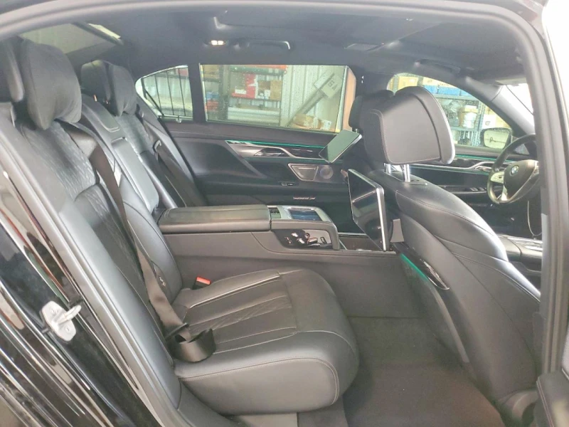 BMW 750 * FULL* , снимка 10 - Автомобили и джипове - 53508065