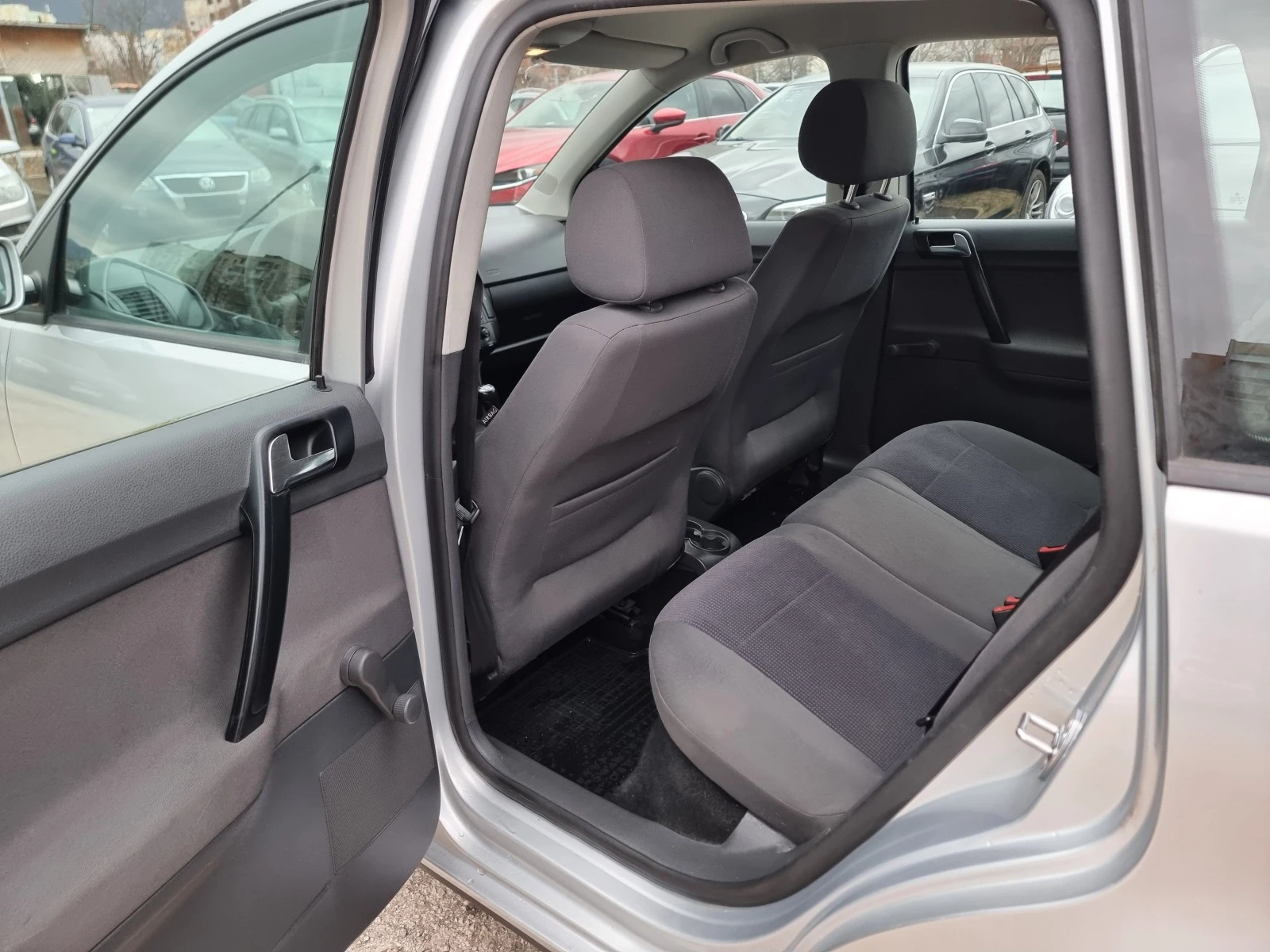 VW Polo 1.2I | Mobile.bg — изображение 11