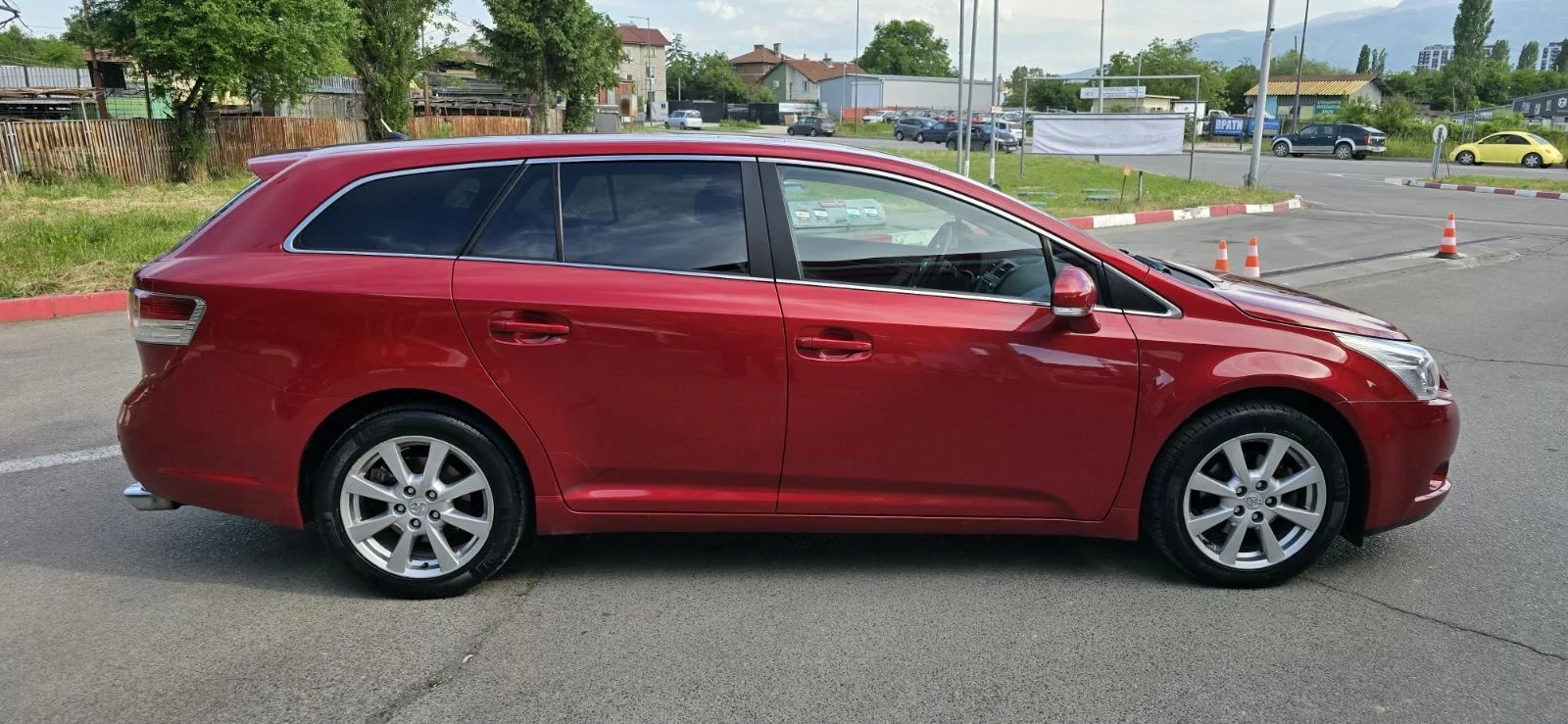 Toyota Avensis УНИКАТ-81ХИЛ.КМ.-НАВИ-АВТОМАТ-КОЖА-БЕНЗИН - изображение 6