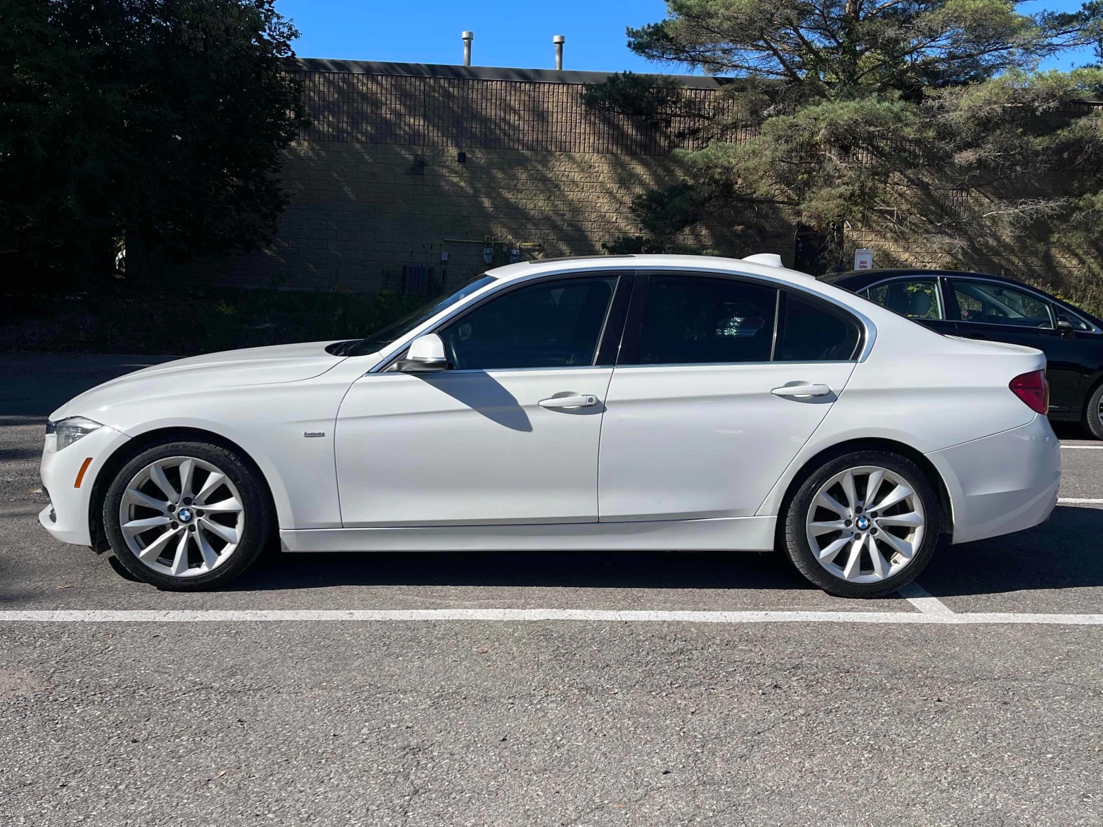 BMW 328 XDRIVE * * CARFAX * * АВТО КРЕДИТ * *  - изображение 4