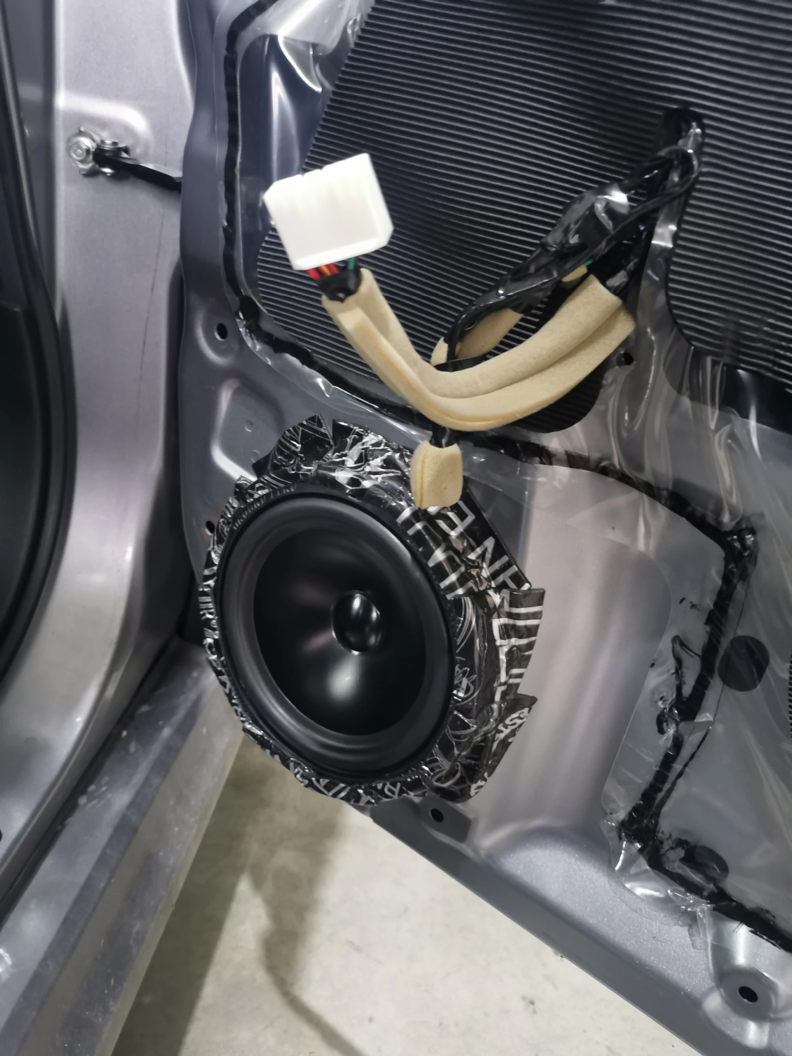 Subaru Legacy 2.5 GT | Mobile.bg — изображение 12