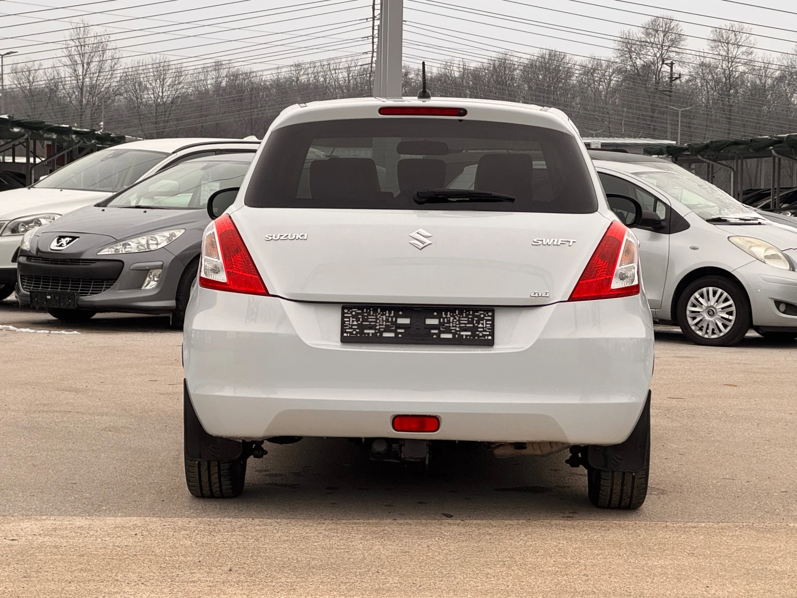 Suzuki Swift 1.2i 4x4 - изображение 9