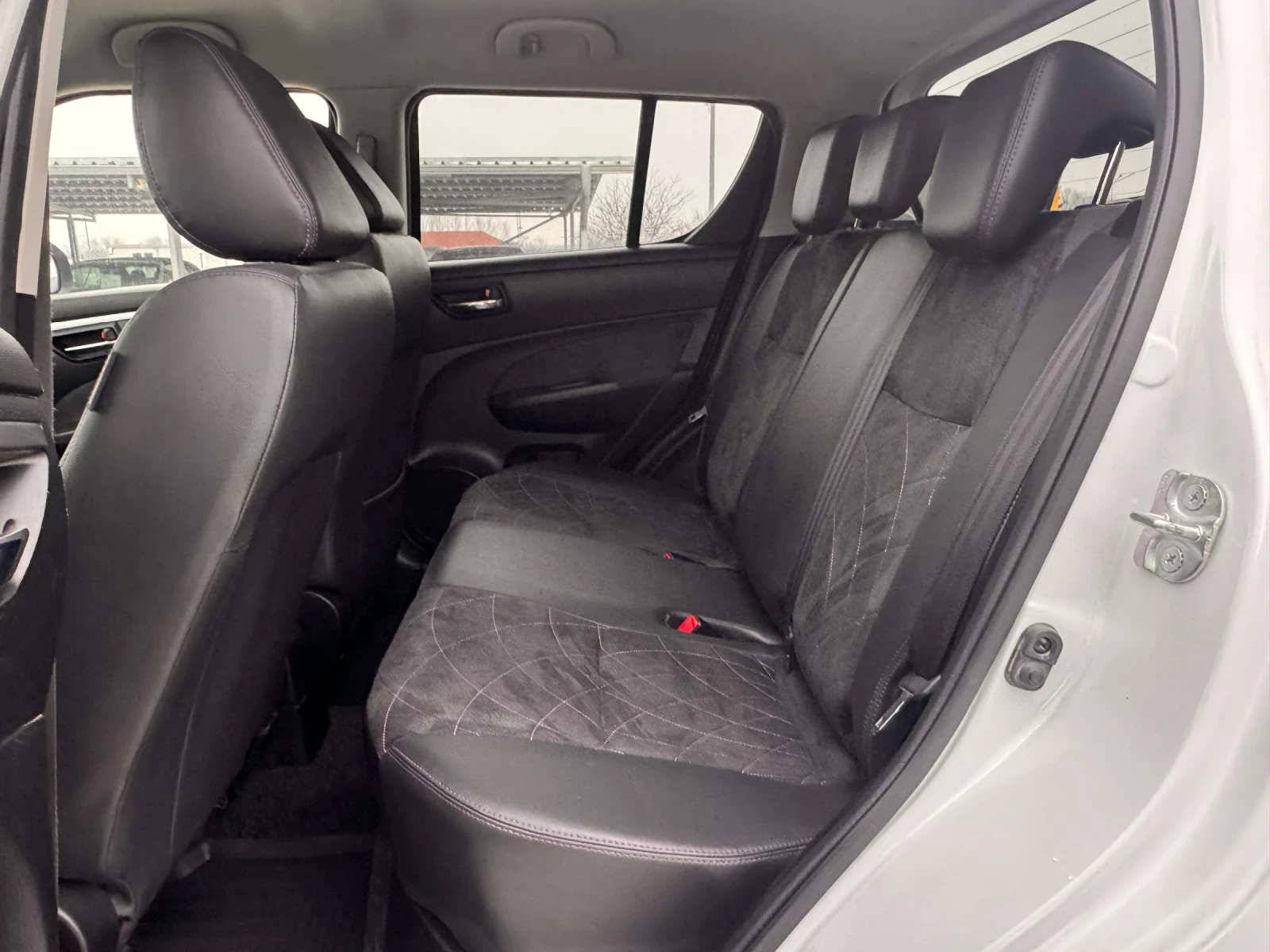 Suzuki Swift 1.2i 4x4 - изображение 7