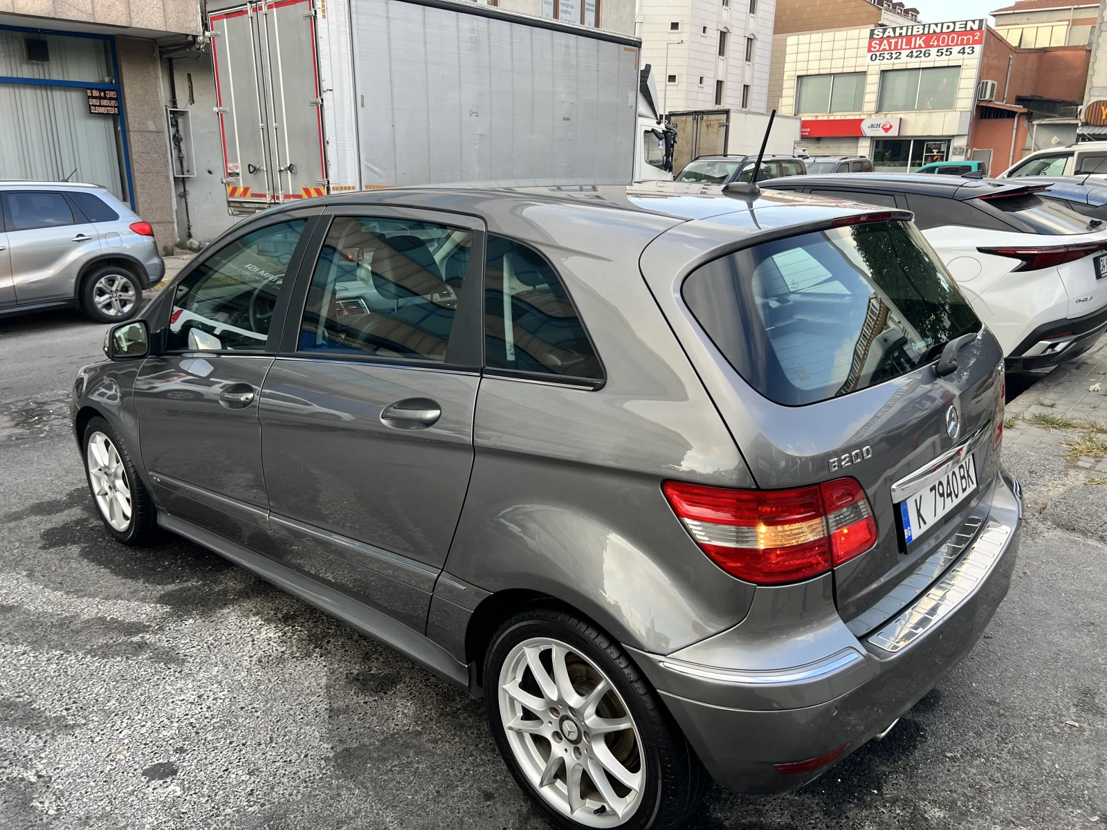 Mercedes-Benz B 200 АВТОМАТ/LED/SPORT/TOP! - изображение 2