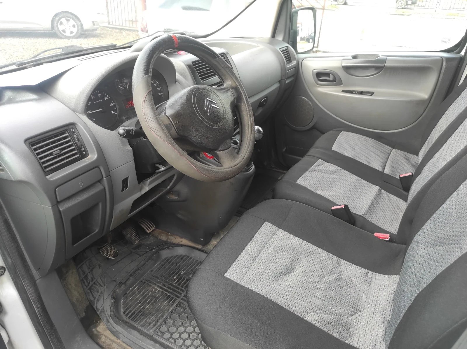 Citroen Jumpy 2.0HDi - изображение 8