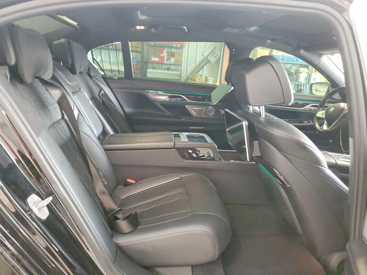 BMW 750 * FULL*  - изображение 10