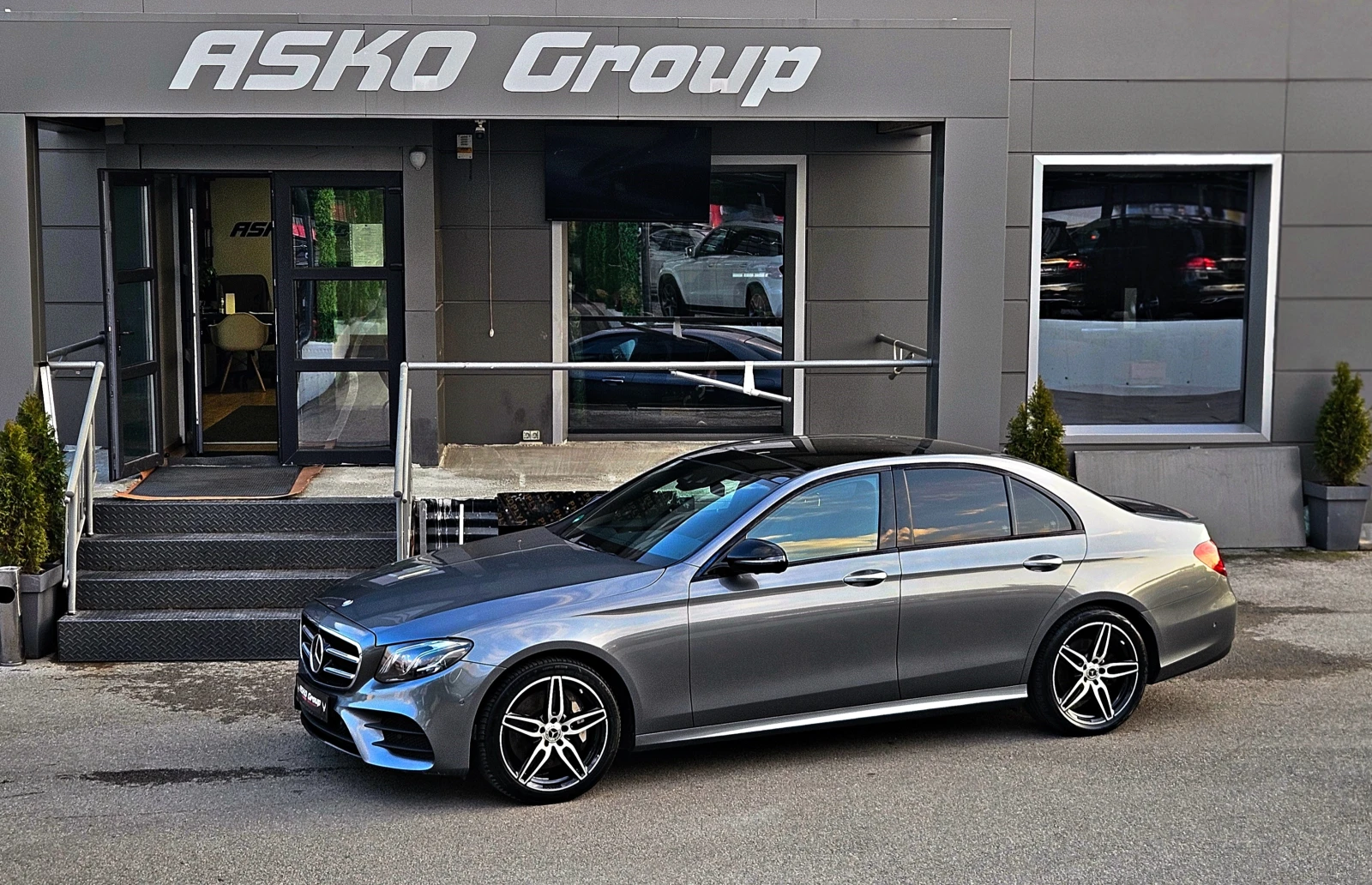 Mercedes-Benz E 350 AMG/GERMANY/PANO/DISTR/360CAM/�������/CAR PLAY/LIZ | Mobile.bg � ����������� 17