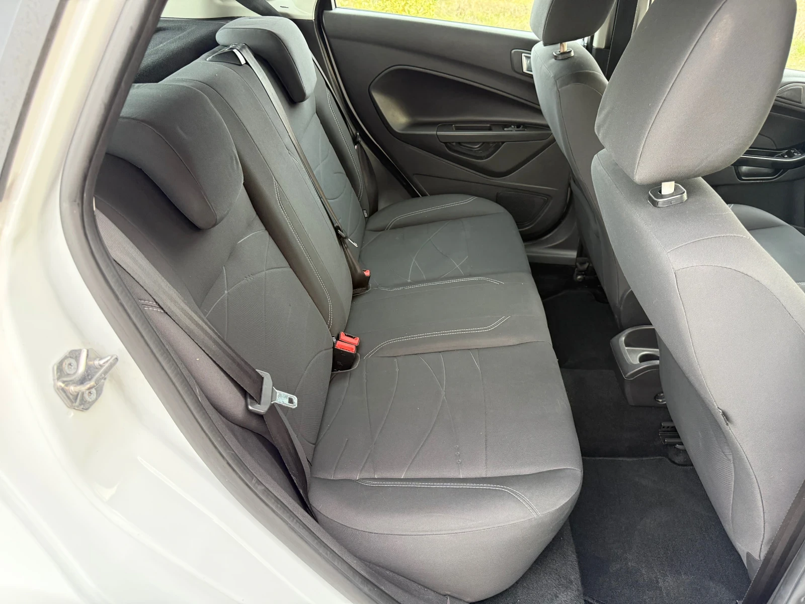 Ford Fiesta 1.4i 97к.с LPG / FACELIFT / PARKTRONIC , снимка 15 - Автомобили и джипове - 53883782