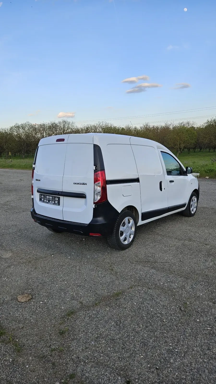 Dacia Dokker 1.5 dCi 90 к.с , снимка 4 - Автомобили и джипове - 54347189