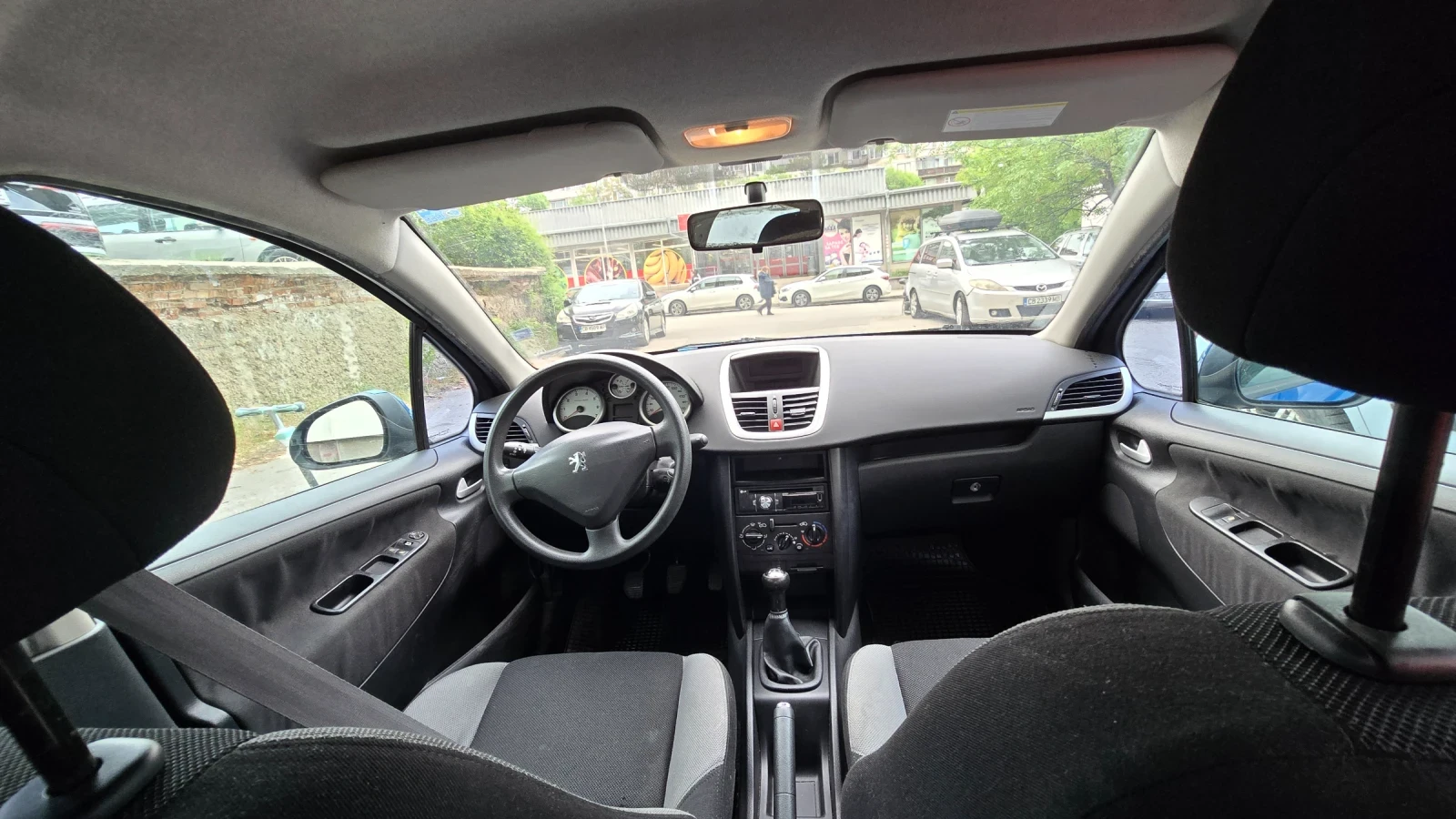 Peugeot 207, снимка 8 - Автомобили и джипове - 54542866