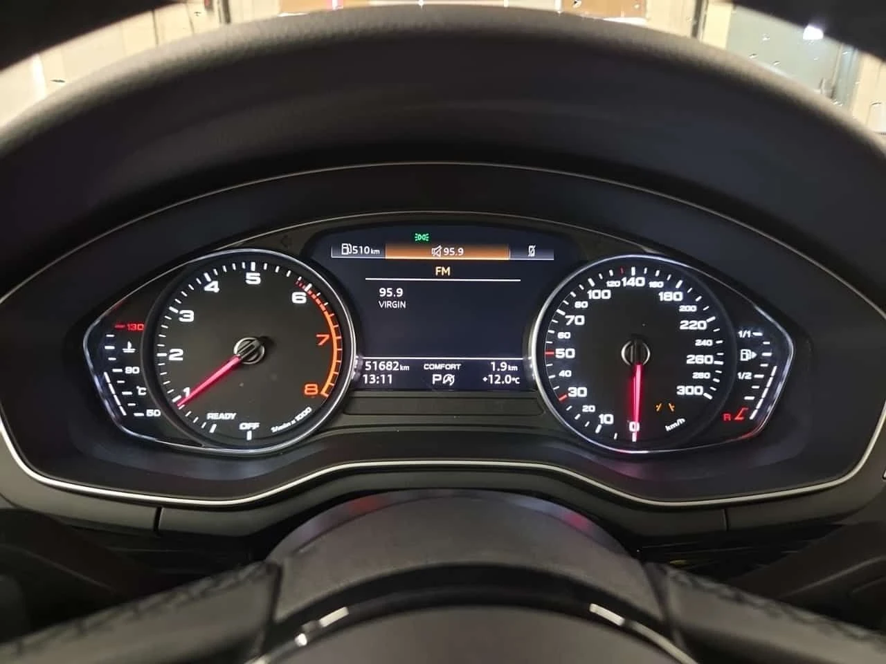 Audi A4 Komfort /DISTRONIC/LED/CAMERA, снимка 9 - Автомобили и джипове - 54562884