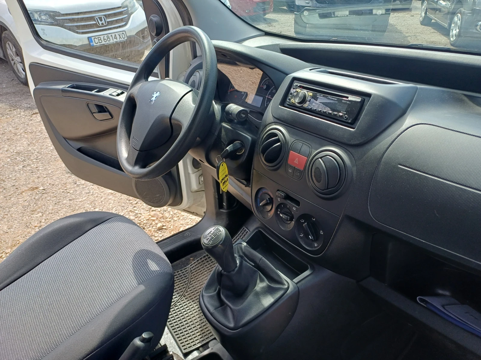 Peugeot Bipper 1.3 HDI, снимка 15 - Автомобили и джипове - 54778379