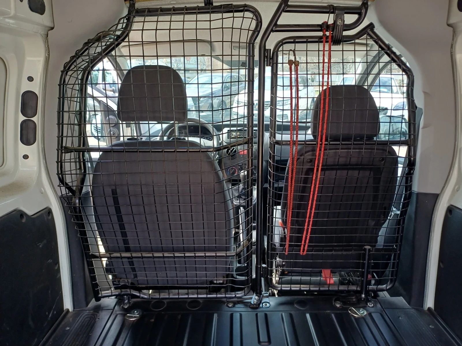 Peugeot Bipper 1.3 HDI, снимка 13 - Автомобили и джипове - 54778379