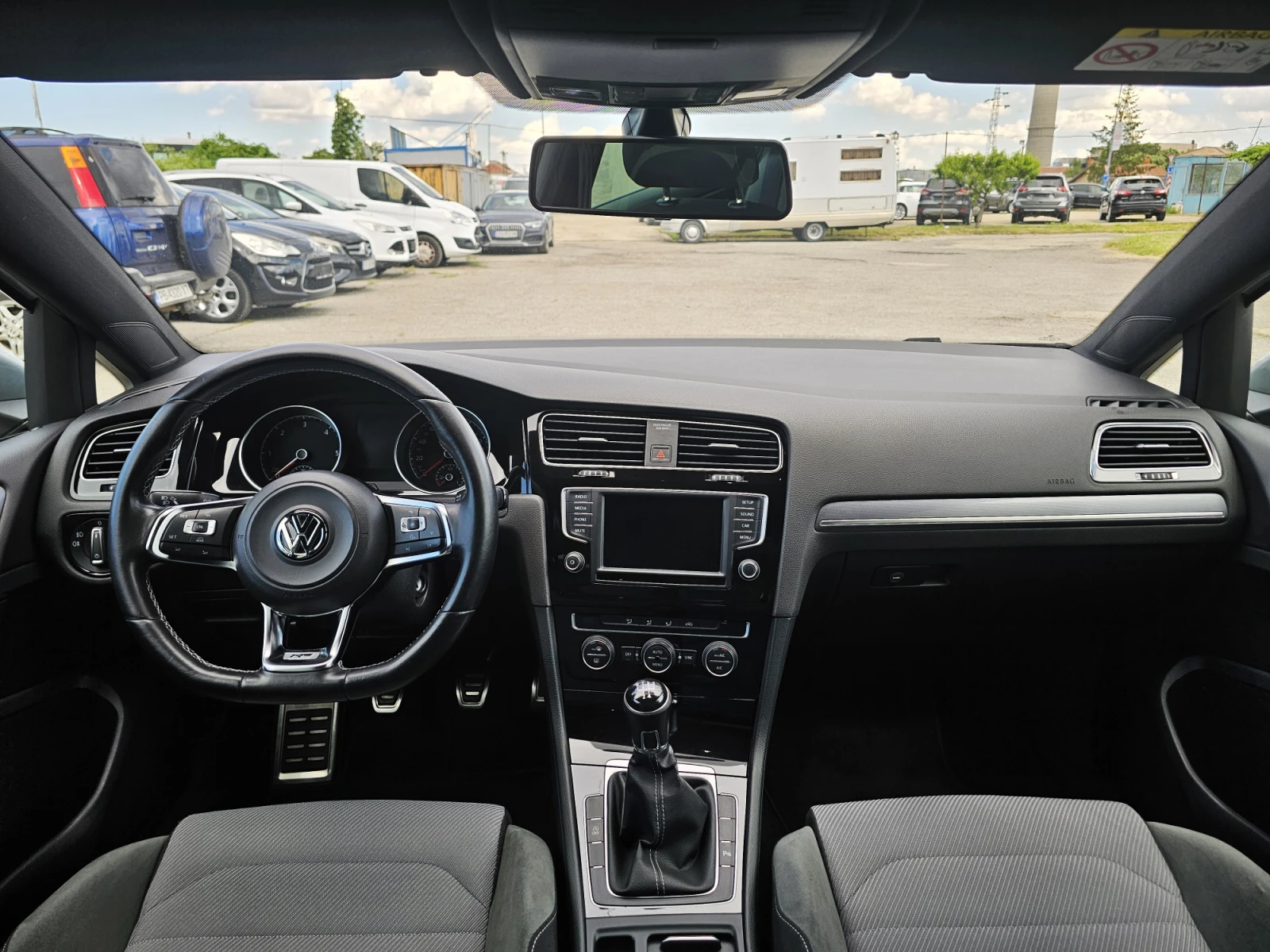 VW Golf R-LINE, снимка 13 - Автомобили и джипове - 54916028