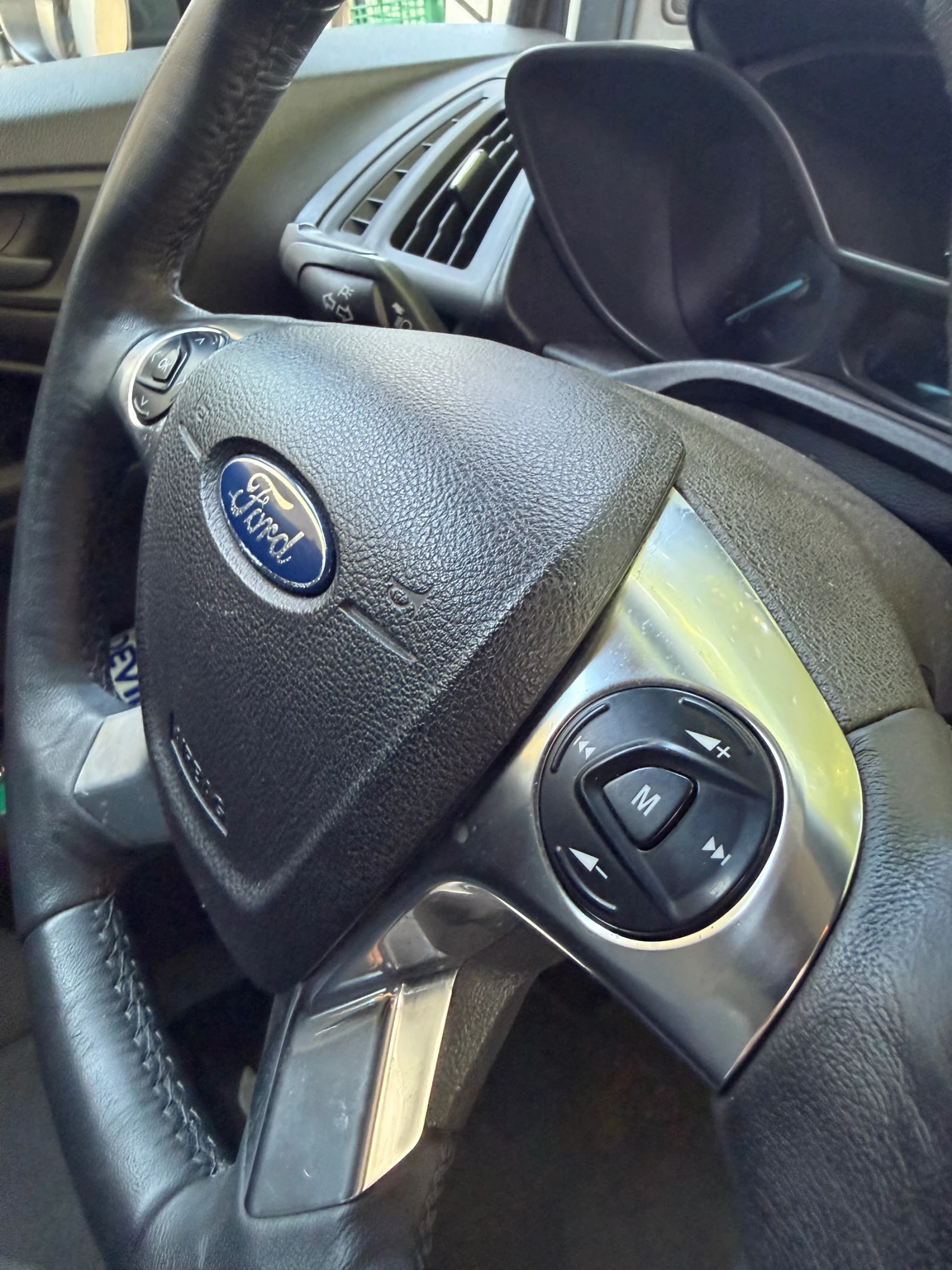 Ford Connect 1.6 TDCI MAXI, снимка 8 - Автомобили и джипове - 55235860