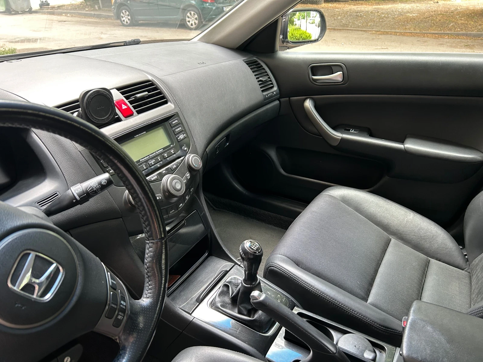 Honda Accord 2.2 ICTDI, снимка 2 - Автомобили и джипове - 55413975