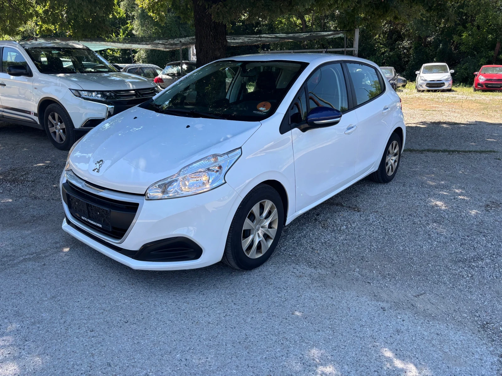 Peugeot 208 1.2 benzin
