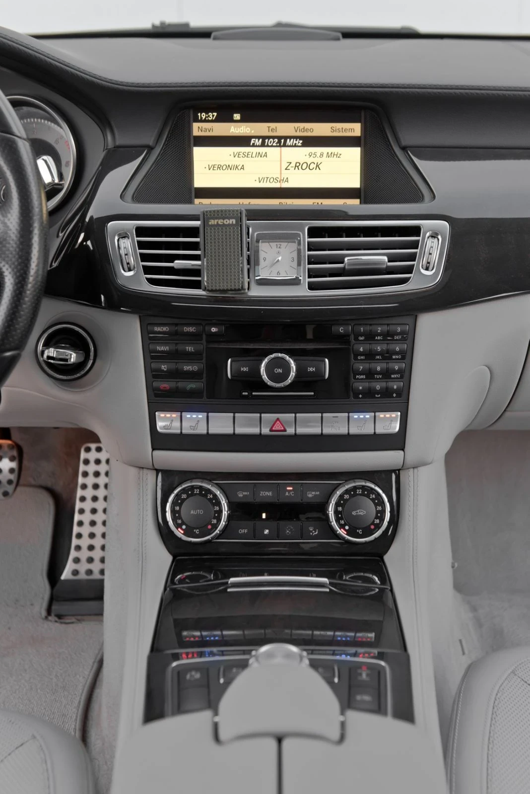 Mercedes-Benz CLS 350 AMG edition , снимка 17 - Автомобили и джипове - 55839992