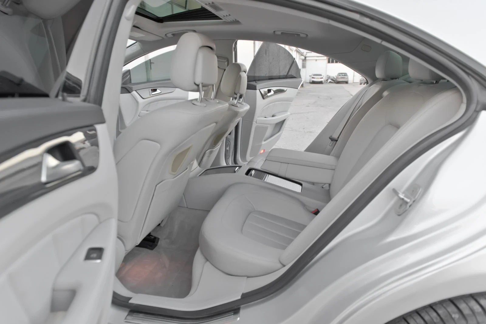 Mercedes-Benz CLS 350 AMG edition , снимка 13 - Автомобили и джипове - 55839992