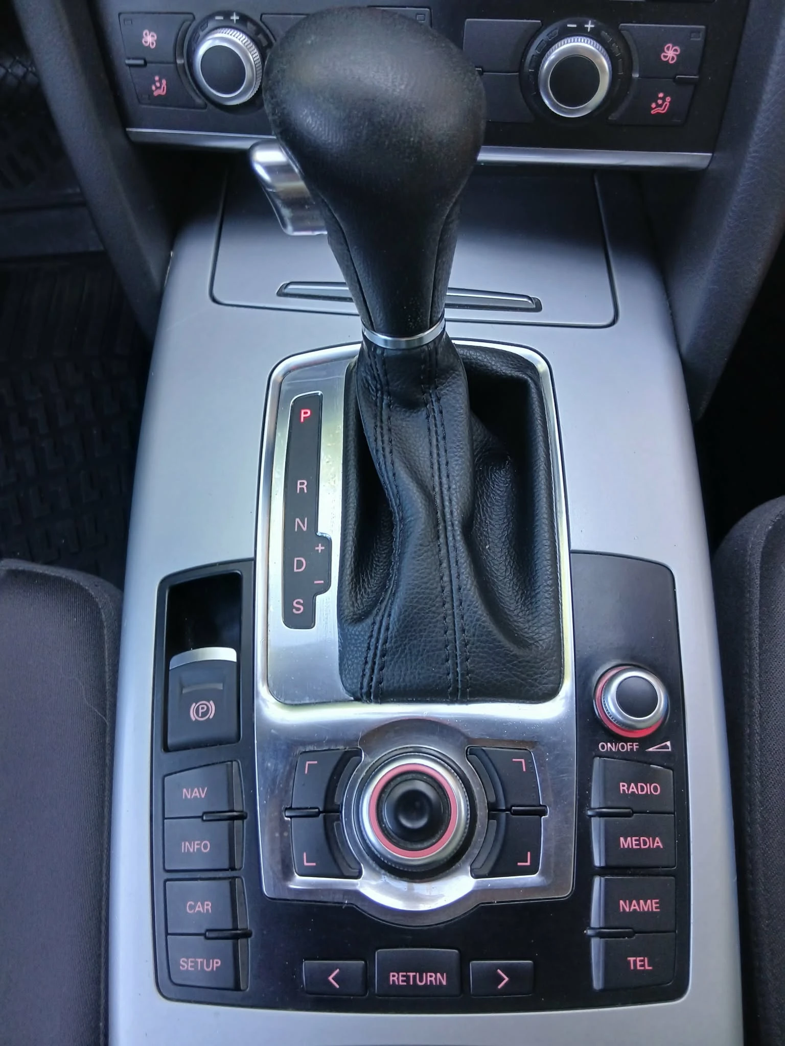 Audi A6 3, 0 tdi 239кс 4х4, снимка 15 - Автомобили и джипове - 55885975