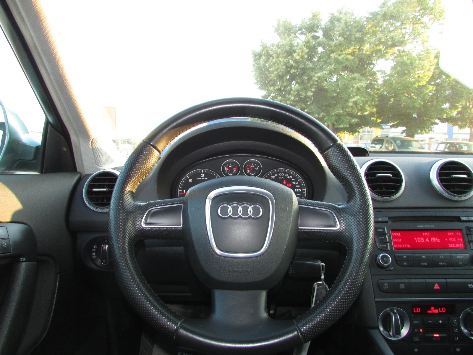 Audi A3 1.6TDI EU5B SPORTBAG, снимка 11 - Автомобили и джипове - 56074653