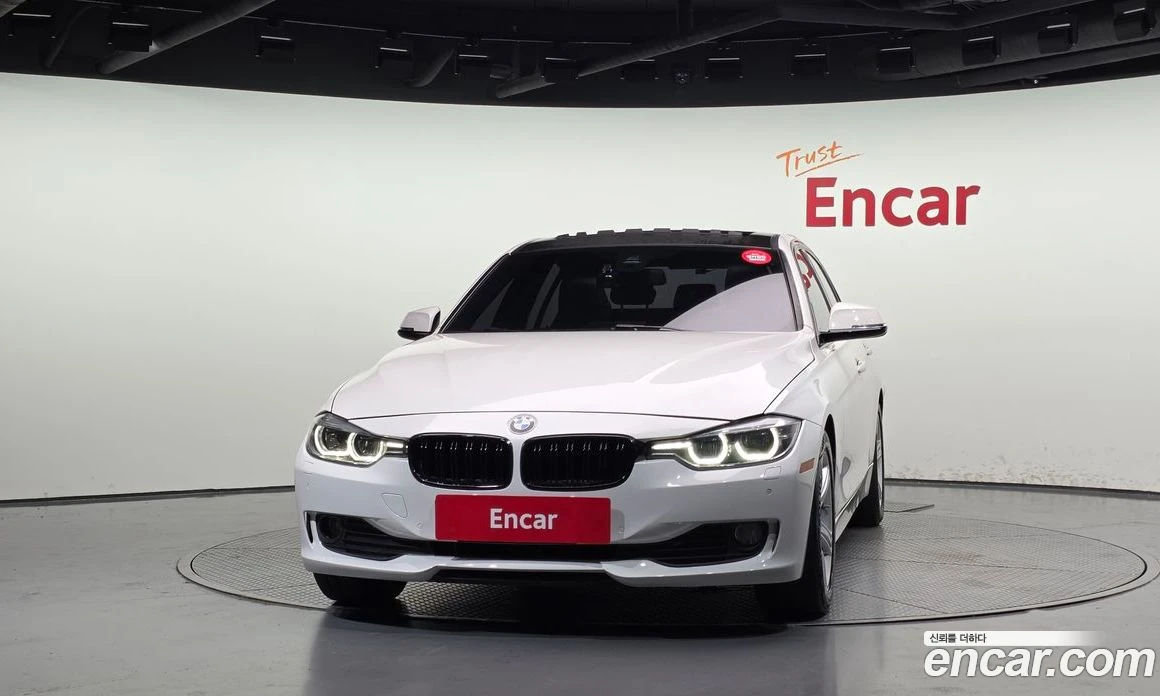 BMW 320 320i M Sport, снимка 3 - Автомобили и джипове - 56156544