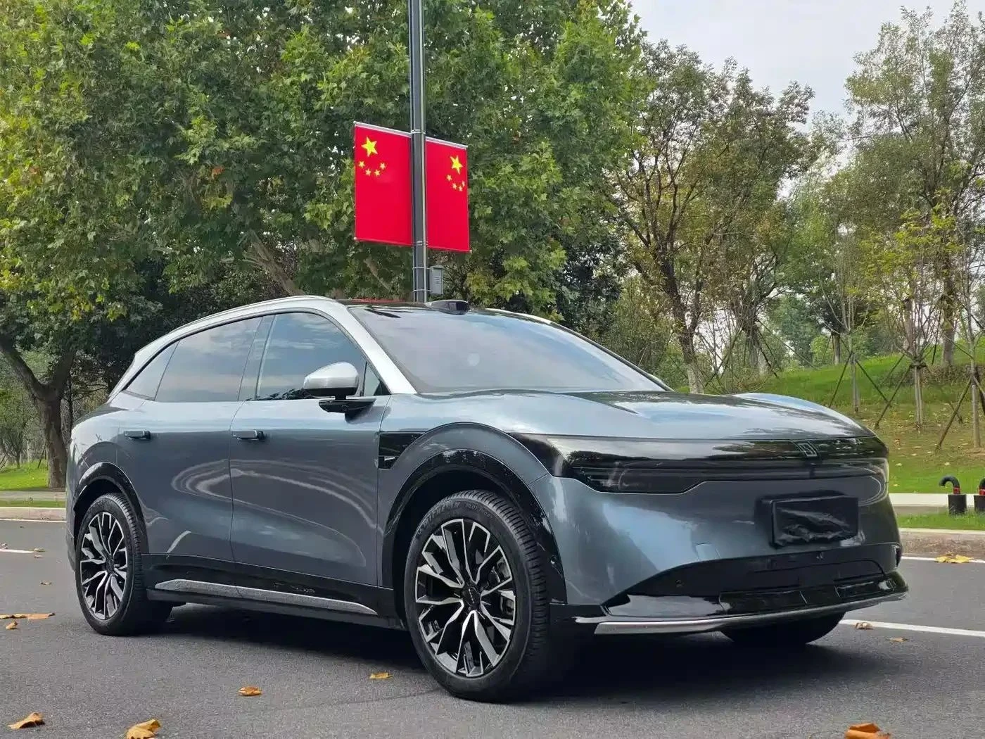Zeekr 7X, снимка 3 - Автомобили и джипове - 56687334