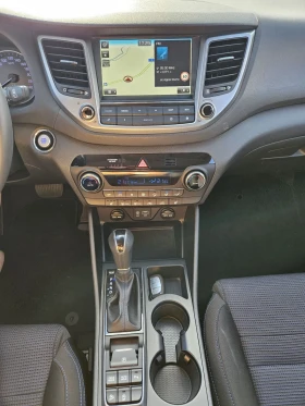 Hyundai Tucson 1.7 crdi Automatic Navi Euro6, снимка 16
