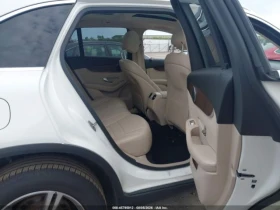 Mercedes-Benz GLC 300 4MATIC * DIGITAL * ПОДГРЕВ * КАМЕРА * ПАНОРАМА, снимка 12