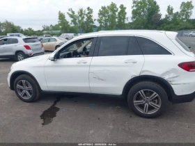 Mercedes-Benz GLC 300 4MATIC * DIGITAL * ПОДГРЕВ * КАМЕРА * ПАНОРАМА, снимка 8