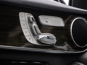 Mercedes-Benz GLC 300 AMG Sport * Панорама * АвтоКредит (ЦЕНА ДО БГ), снимка 13