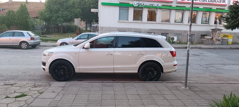 Audi Q7, снимка 5 - Автомобили и джипове - 47174471