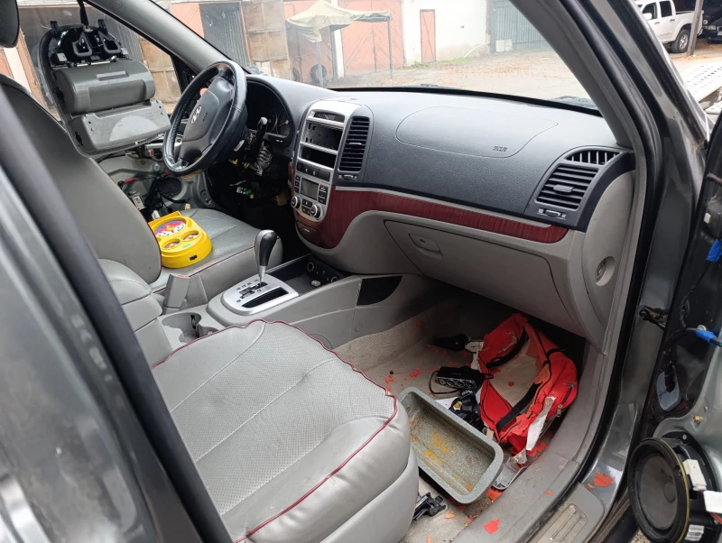 Hyundai Santa fe 2.2, снимка 5 - Автомобили и джипове - 47994407