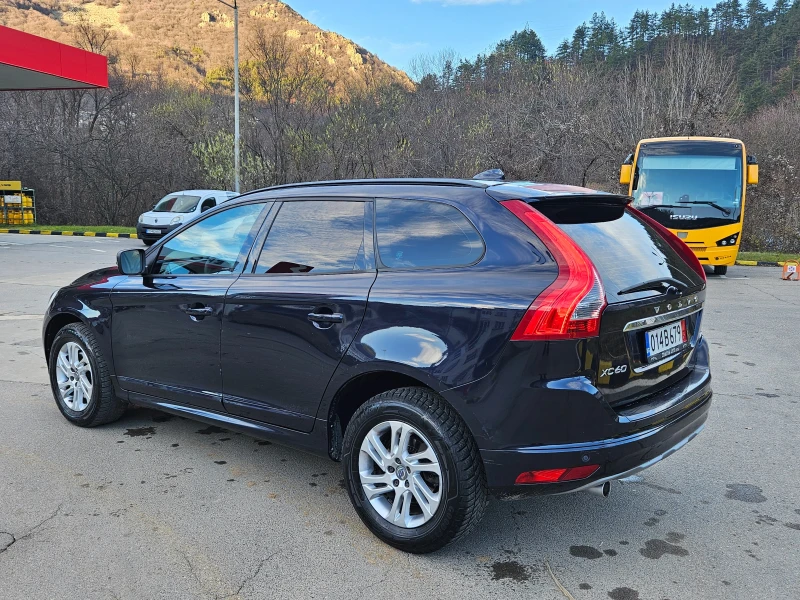 Volvo XC60 D3 FACELIFT/AVTOMAT, снимка 3 - Автомобили и джипове - 48387718