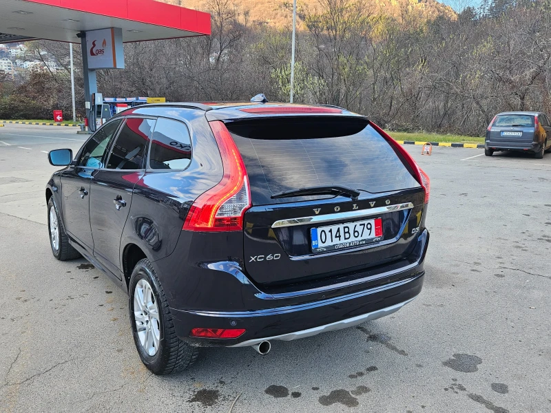 Volvo XC60 D3 FACELIFT/AVTOMAT, снимка 4 - Автомобили и джипове - 48387718